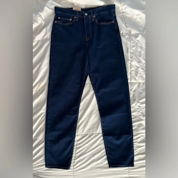 Levi's Women's Dark Blue Jeans - Picture 2 of 8